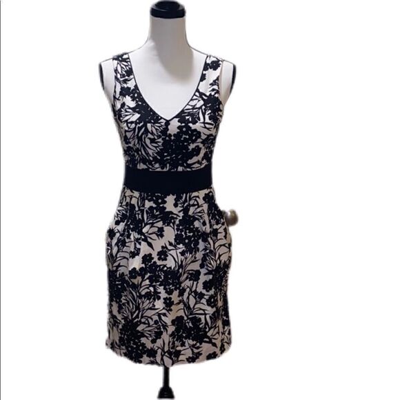 𝅺Black and White Floral Tank Dress - Picture 1 of 5
